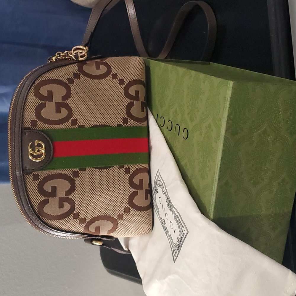 AUTHENTIC Gucci crossbody